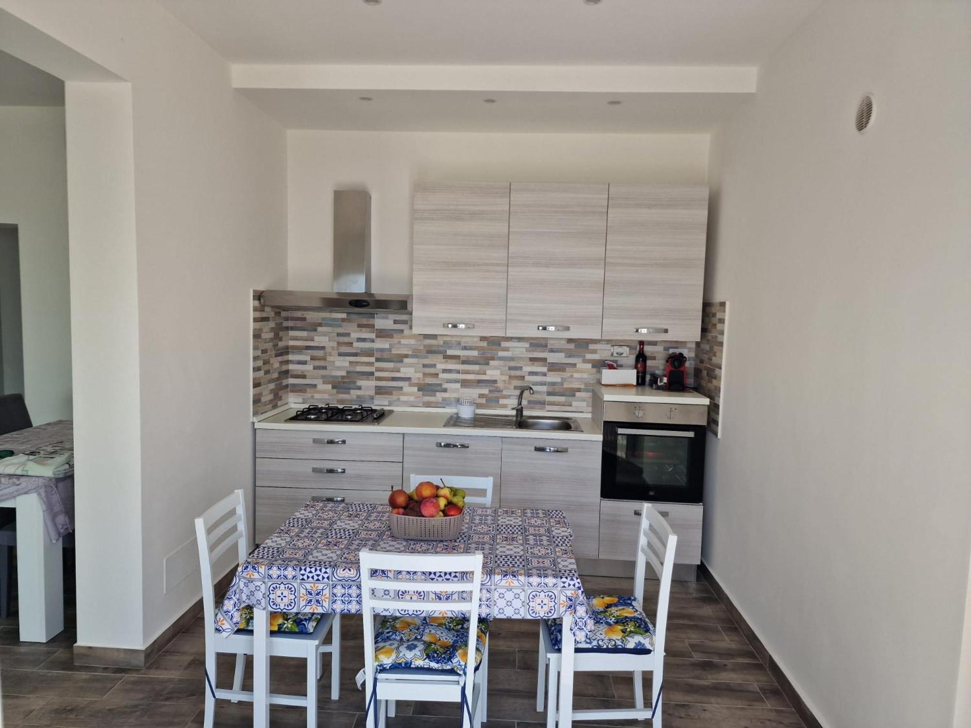 The Suite On The Beach Torvaianica Exterior photo