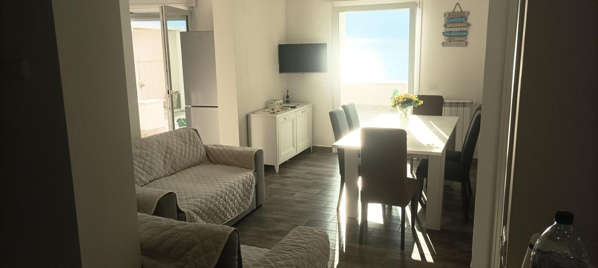The Suite On The Beach Torvaianica Exterior photo